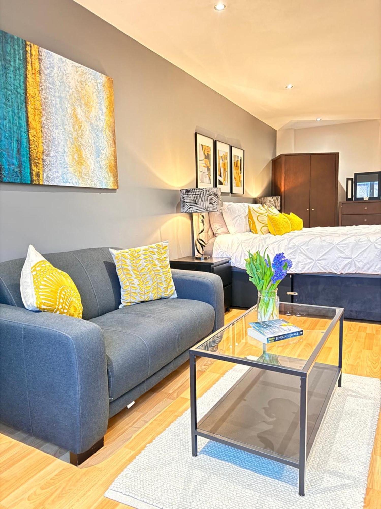 Perfectly Located City Centre Studio Apartment - West One With Free Wifi, Gym Access, Netflix シェフィールド エクステリア 写真